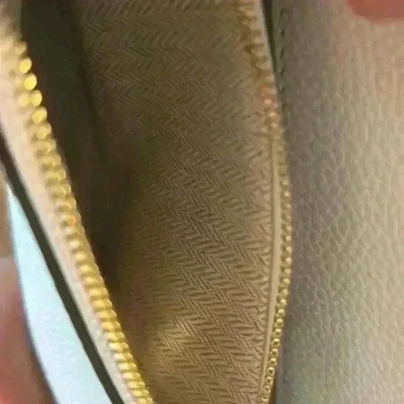 Tory Burch Ltd Edition Top Handle Mini Bag EUC - Picture 7 of 9